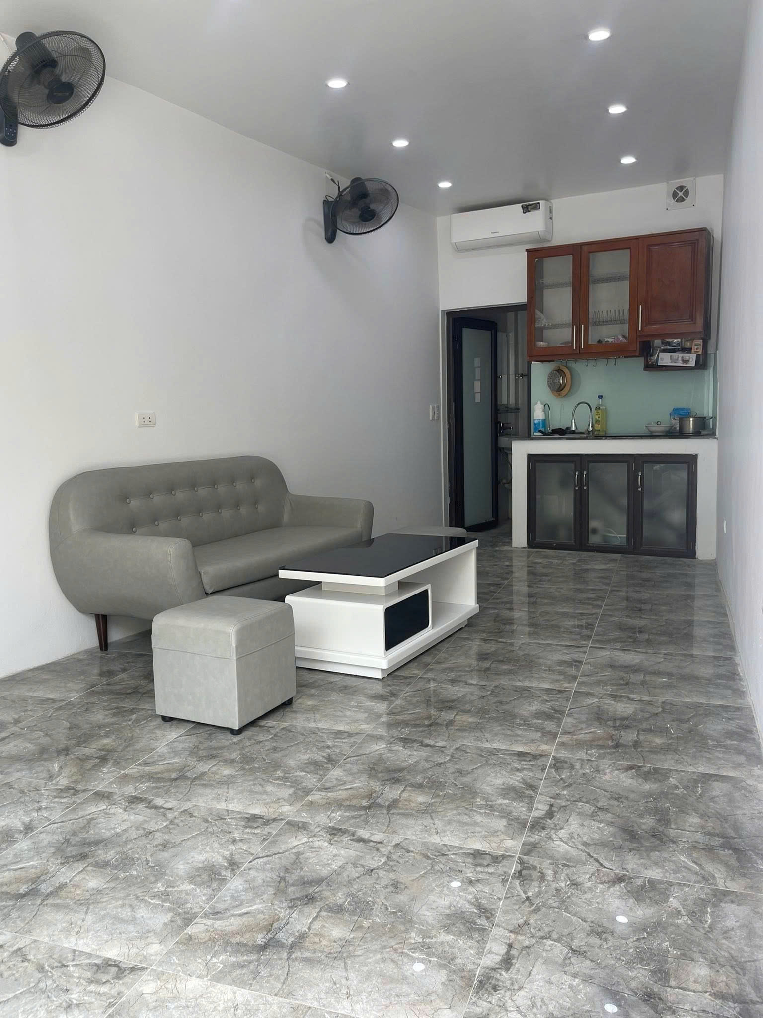 Cho thuê nhà Phố Thịnh Liệt, 3 tầng x 35m2, ngõ 3 ô tô tránh nhau, KD đỉnh chỉ 9.5 Triệu/TH - Ảnh chính